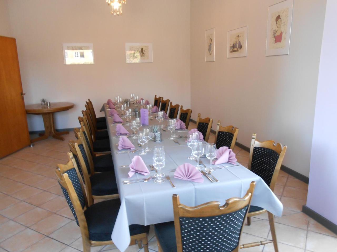 Albrecht'S Hotel & Restaurant Gmbh Wiedensahl Eksteriør bilde